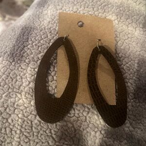 Elegant Brown Textured Earrings